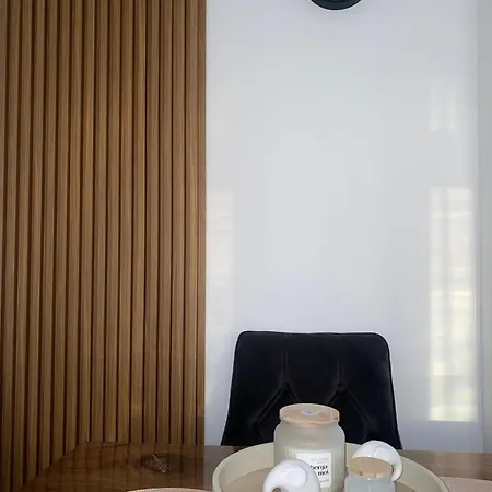 Maribelle Apartment *
