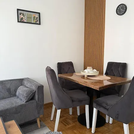 Maribelle Apartment *